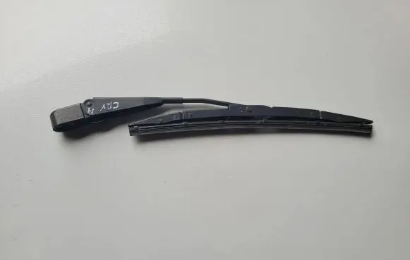 Honda CR-V Rear wiper blade arm 9482