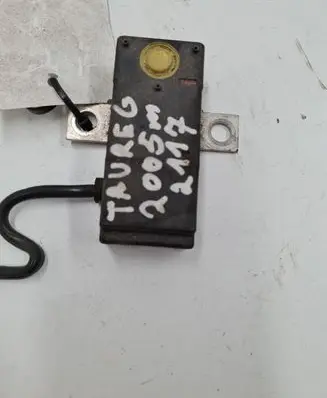 Volkswagen Touareg I Fuse 7L0915457