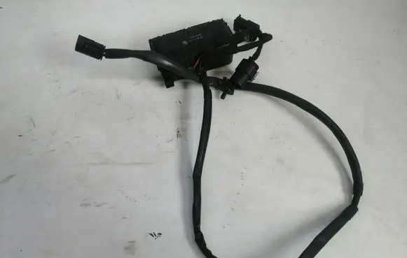 Coolant fan relay