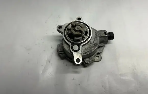 Ford Mustang VI Vacuum pump BB5E2A451BD