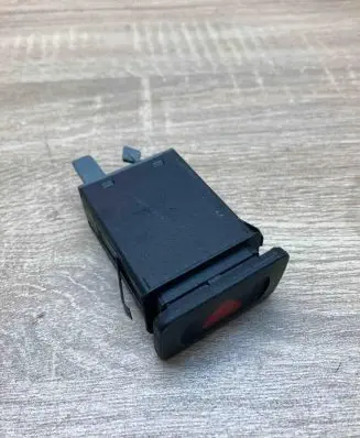 Volkswagen Golf IV Hazard light switch 1J0953235C