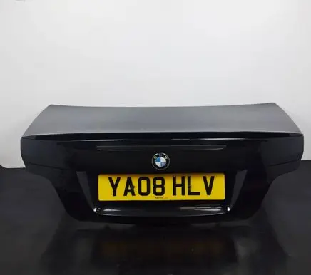 BMW 1 E82 E88 Tailgate/trunk/boot lid 41627252209 7252209
