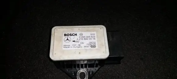Mercedes-Benz E W211 ESP acceleration yaw rate sensor 0265005623 a2165420018