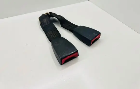 Mercedes-Benz W123 Rear seatbelt buckle 1238604969 27208447