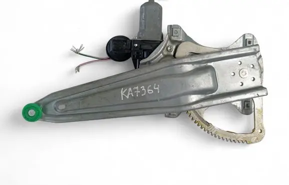 Toyota Yaris Rear door window regulator motor 8572000120