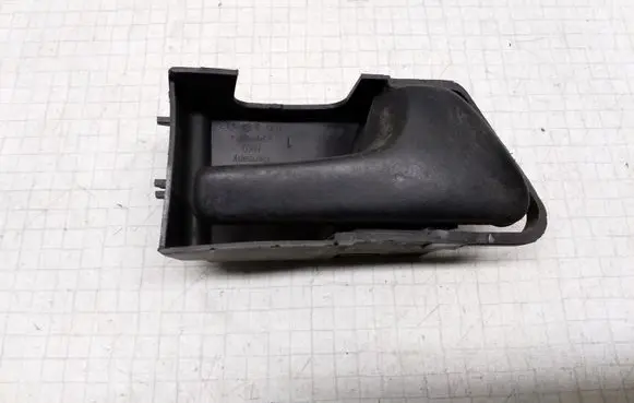 Volkswagen Golf III Front door interior handle 1H0837142
