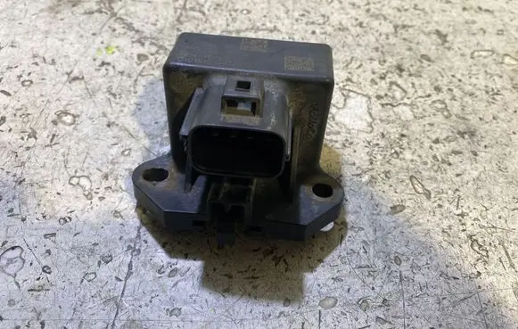 Ford Edge II Fuel pump relay FU5A9D370KA 15159324137 115474808