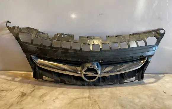 Opel Astra J Front grill 13368851