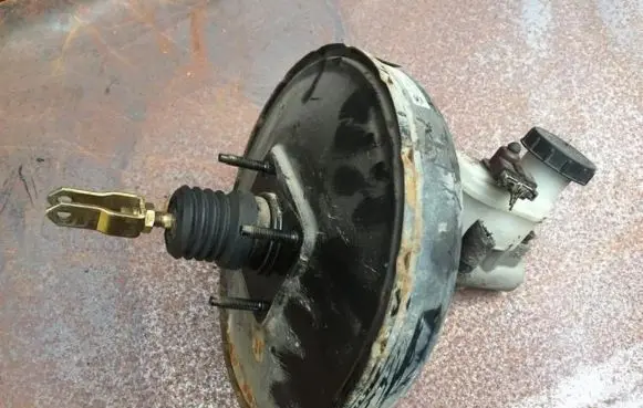 Nissan Almera N16 Brake booster 4m511s255 jkc875-01517