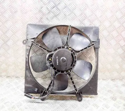 KIA Carnival Radiator cooling fan shroud 0K55215025