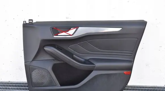 Ford Focus Front door card panel trim
