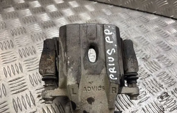 Toyota Prius (NHW20) Front brake caliper