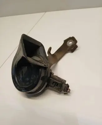 Volkswagen Golf Plus Horn signal 03881157