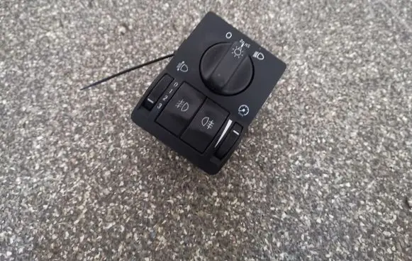 Suzuki Ignis Light switch 09180771 09181042