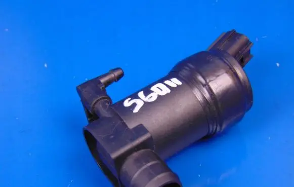 Volvo S60 Windscreen/windshield washer pump