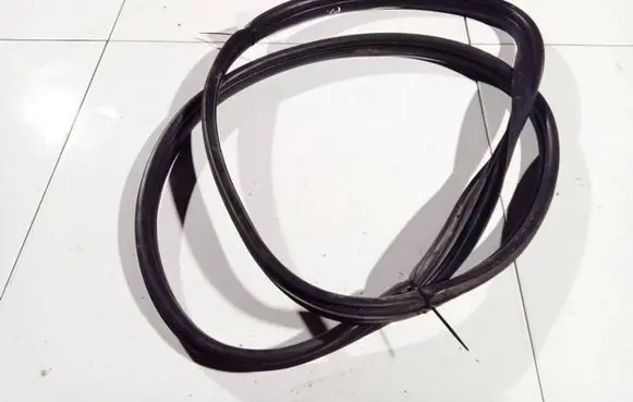 Fiat Punto (188) Rubber seal front coupe door 