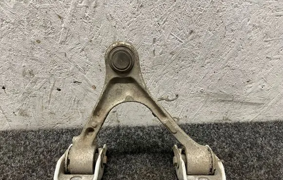 Mercedes-Benz AMG GT R190 C190 Front lower control arm/wishbone 1901300 A1901300