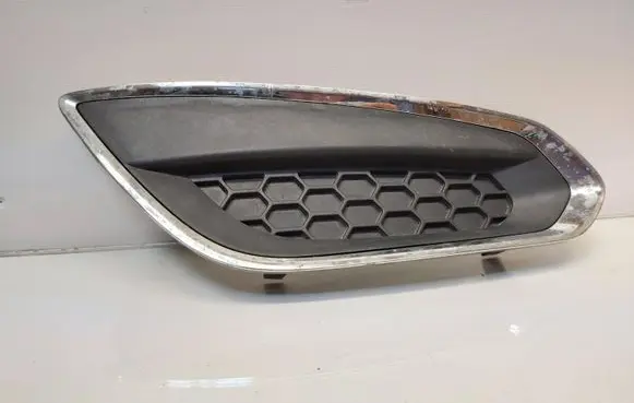 Volvo S60 Front bumper lower grill 31294134