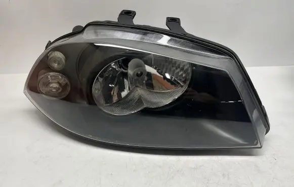 Seat Ibiza III (6L) Headlight/headlamp 6L1941022A