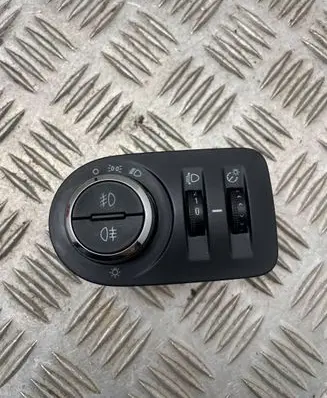 Opel Corsa D Light switch 13310331 321410