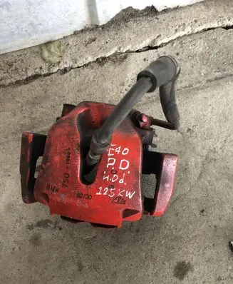 BMW X5 E70 Front brake caliper 7501060