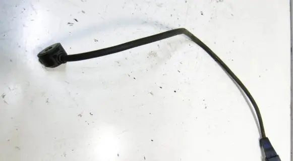 Volkswagen PASSAT B5 Detonation knock sensor 06C905377