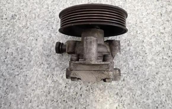 Hyundai Sonata Power steering pump 57100-3K200