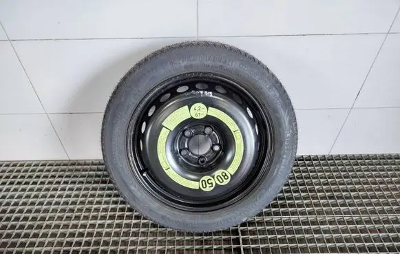 Mercedes-Benz E C207 W207 R17 spare wheel A2074000102