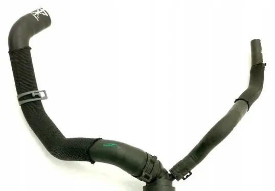 Engine coolant pipe/hose