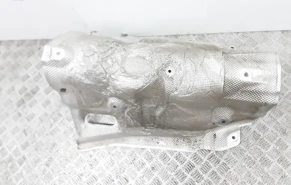 Audi A8 S8 D4 4H Exhaust heat shield 4H0825661E