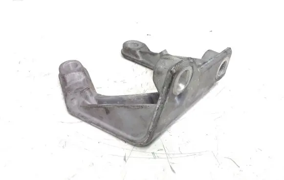 Volvo XC60 Front differential bracket 30713236