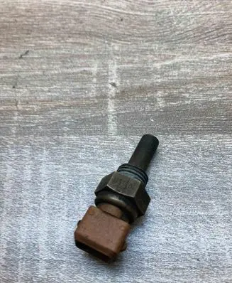 BMW 3 E30 Exhaust gas temperature sensor 1710511 801361