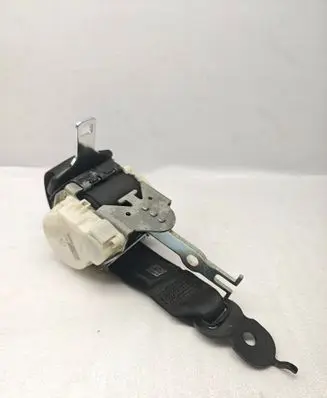 BMW 7 F01 F02 F03 F04 Rear seatbelt 34048282A 18102011
