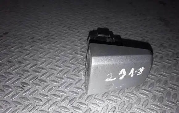 Opel Astra H Front door handle cover 