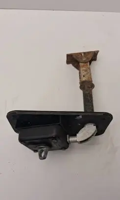 Volvo XC90 Spare wheel mounting bracket 8624896