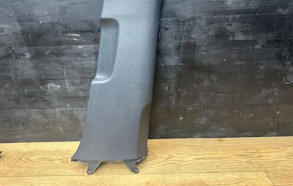 Volkswagen Golf V (B) pillar trim (bottom) 1K4867298A
