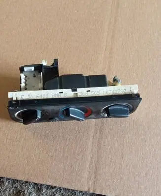 BMW 3 E36 Climate control unit 368563