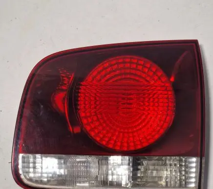 Volkswagen Touareg I Tailgate rear/tail lights 7l6945094t