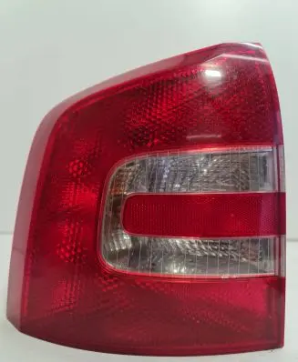 Skoda Octavia Mk2 (1Z) Rear/tail lights 27592102 9945257