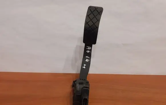 Audi A6 S6 C7 4G Accelerator throttle pedal 6973 6PV009505