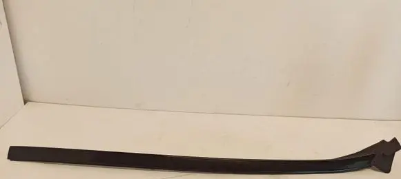Mercedes-Benz E AMG W212 Windshield trim A2126901082