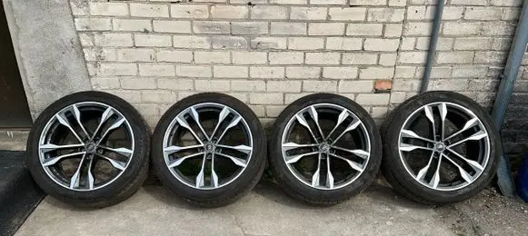 Audi Q8 R22 alloy rim 4m8601025j