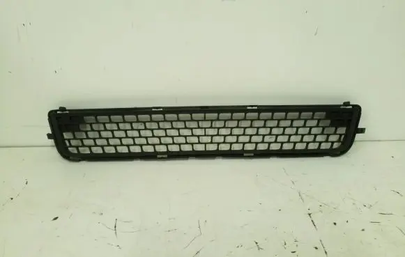 Volvo V70 Front bumper lower grill 30763113
