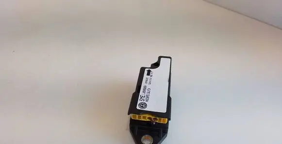Volkswagen PASSAT B5 Airbag deployment crash/impact sensor 1J0909606N 5WK41910 10990205