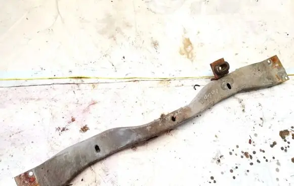 Chrysler Voyager Radiator support slam panel