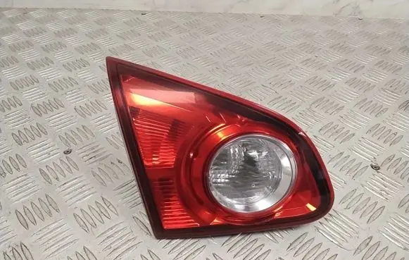 Nissan Qashqai Tailgate rear/tail lights 89071063