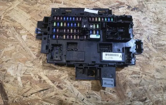 Ford Flex Fuse box set FC3T14B476BC