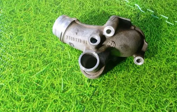 BMW M5 Other engine bay part 7833988 A9222