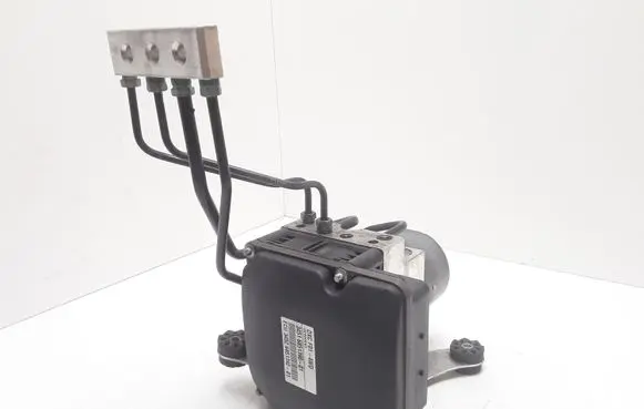 BMW 7 F01 F02 F03 F04 ABS Pump 6851390 6851392