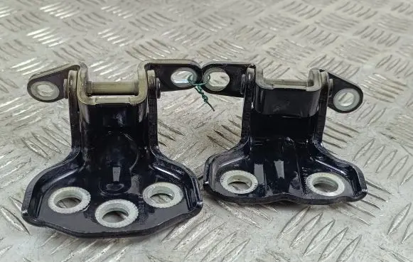 MG ZS Rear door hinge set 